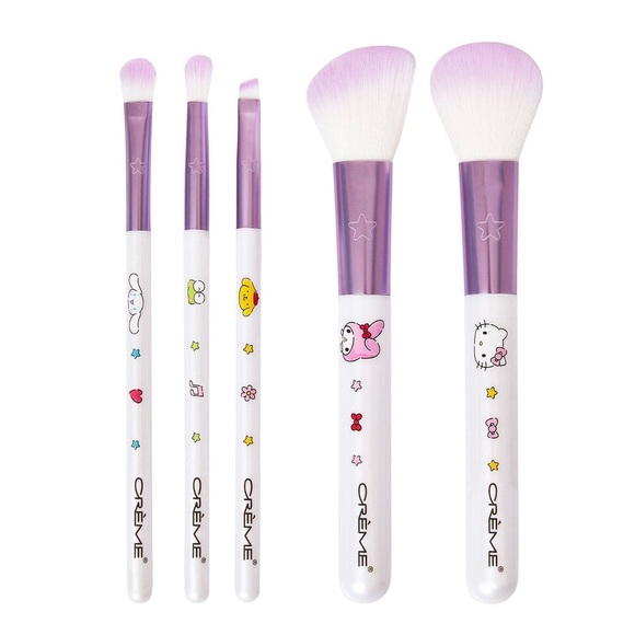 The Crème Shop x Hello Kitty – Holiday Flawless Finish Brush Collection - Picture 5 of 6